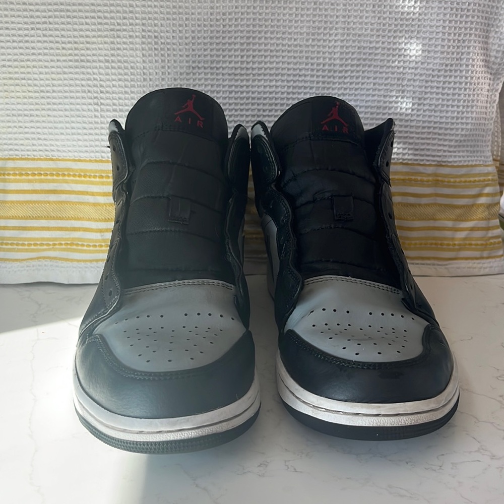 Used and mildly creased. Size 11 No Box